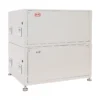 Batterie BYD Battery-Box Premium LVL : deux armoires blanches empilées avec logo BYD