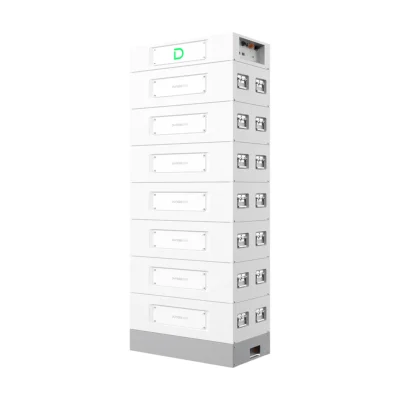 Batterie Dyness S51280 en colonne STACK280 blanche de huit modules sur socle gris