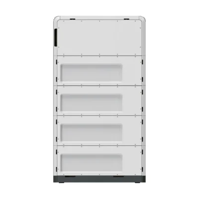 Batterie Fronius Reserva Module : tour ouverte montrant quatre modules empilés sous le BMS
