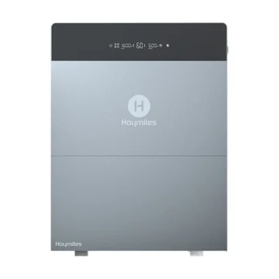 Batterie Hoymiles HB-4020-S empilée sous une HiBattery 4020, deux blocs gris à bandeau noir