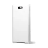 Batterie Huawei LUNA2000-5-E0 : modules blancs empilés sous le module de puissance d'une LUNA2000-S0