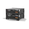 Batterie Pylontech US3000C : deux modules noirs au format rack empilés, bornes orange en façade