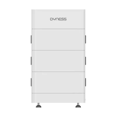 BMS Dyness Tower S3 au sommet d'une batterie Tower S3 blanche à trois modules
