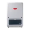 Onduleur Fronius Verto 4 MPPT triphasé, grand boîtier blanc avec logo Fronius et bandeau noir
