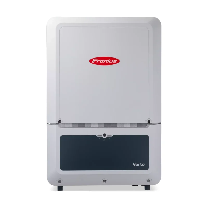 Onduleur Fronius Verto 4 MPPT triphasé, grand boîtier blanc avec logo Fronius et bandeau noir