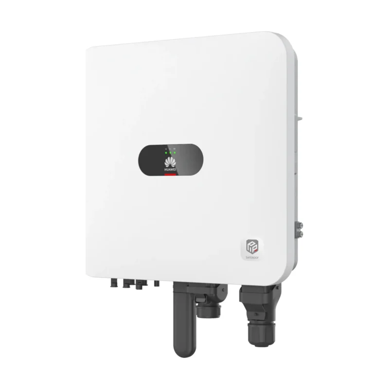 Onduleur hybride Huawei SUN5000-MAP0 triphasé, boîtier blanc vu de trois quarts avec connecteurs
