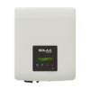 Onduleur SolaX X1-MINI G3 monophasé, boîtier blanc vertical avec écran LCD et boutons en façade