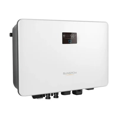 Onduleur Sungrow SG-RS monophasé, boîtier blanc à écran LED et connecteurs en partie basse
