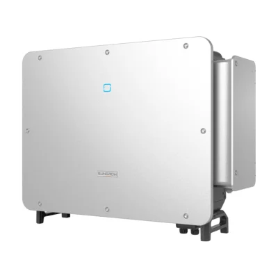 Onduleur Sungrow SG75CX-P2 triphasé, grand boîtier gris clair avec dissipateur latéral
