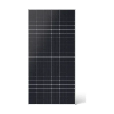 Panneau solaire JA Solar JAM72D40 MB vu de face, 144 demi-cellules et cadre argent