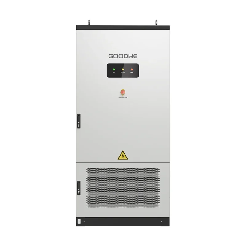 Batterie GoodWe ESA 125/261 tout-en-un, armoire grise et blanche avec grilles de ventilation
