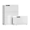 Batterie GoodWe Lynx D G2, colonne de modules blancs empilés et module seul