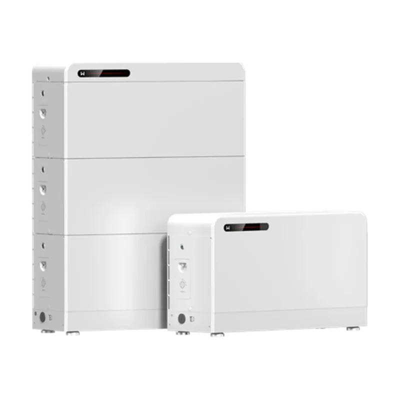 Batterie GoodWe Lynx D G2, colonne de modules blancs empilés et module seul