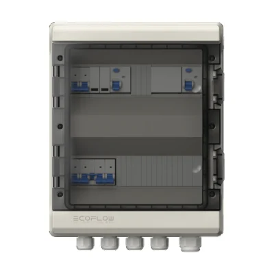 Coffret AC EcoFlow PowerOcean ouvert en façade transparente, disjoncteurs bleus sur rail DIN et presse-étoupes
