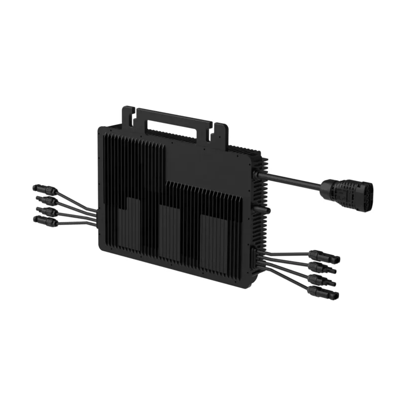 Micro-onduleur triphasé Hoymiles MIT-5000-8T, boîtier noir à ailettes avec huit connecteurs MC4