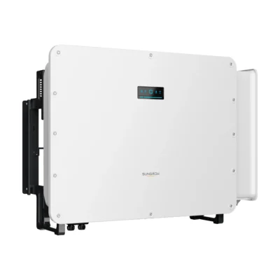 Onduleur hybride Sungrow SH125CX triphasé, boîtier blanc avec écran, radiateur latéral et support de fixation